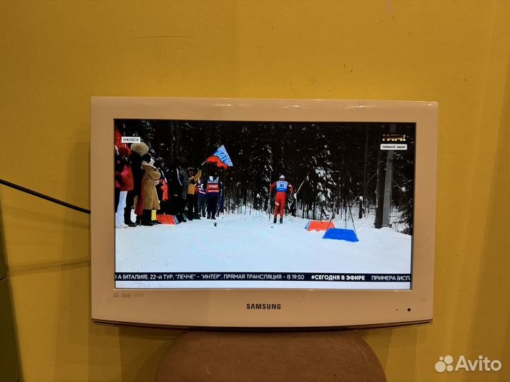 Телевизор Samsung LE22B451C4W, 22 дюйма