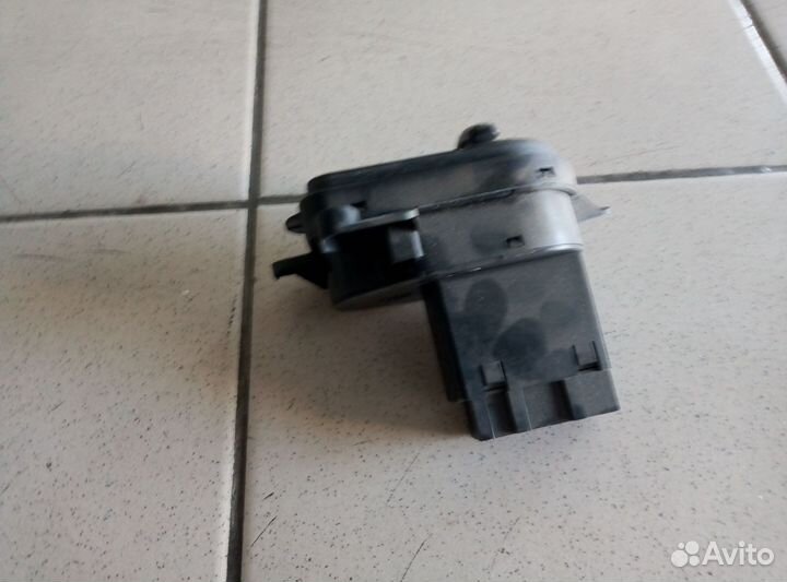 Блок управления светом Ford Fusion