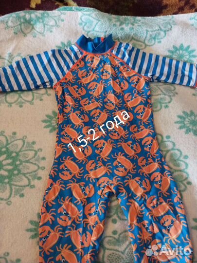 Плавки и купальные костюмы