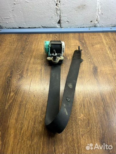 Ремень безопасности задний правый Nissan Note