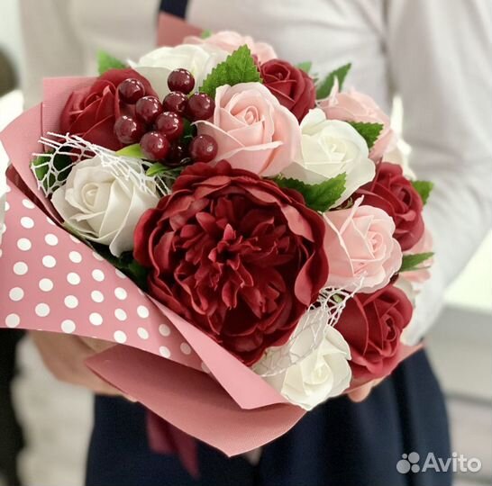 Букет из мыльных роз «и целого мира мало»