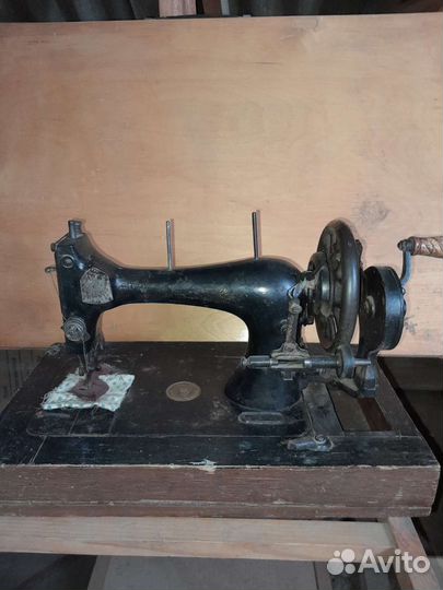 Старинная швейная машинка biesolt & locke meissen