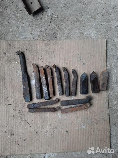 Сверла по металлу СССР, набор ключей, метчики, фре