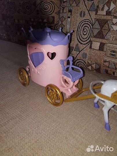 Карета игрушечная