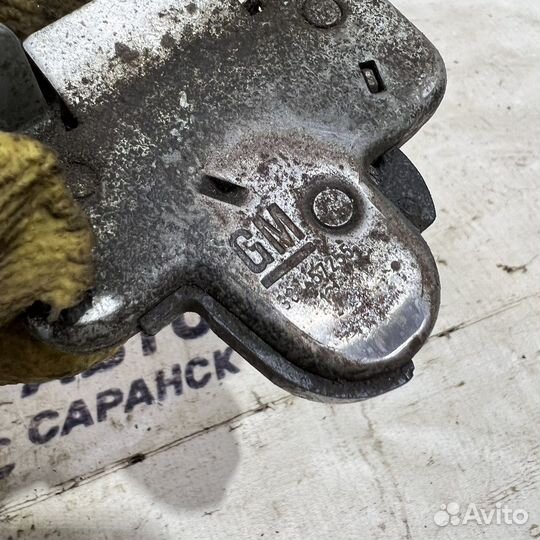 Замок багажника Opel Vectra B седан