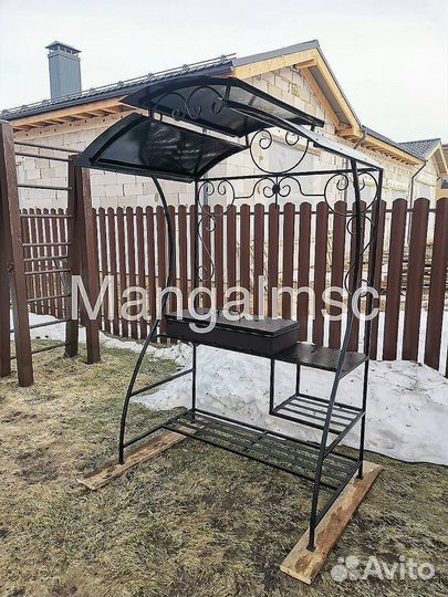 Мангал с крышей лофт