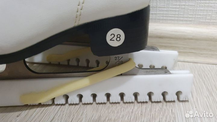 Коньки фигурные