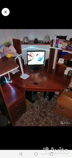 Компьютерный стол