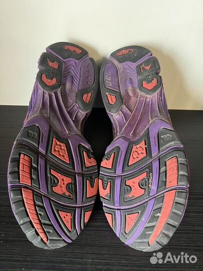 Кроссовки asics x kiko оригинал (8.5US)