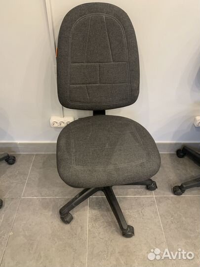 Кресла офисные на колесах