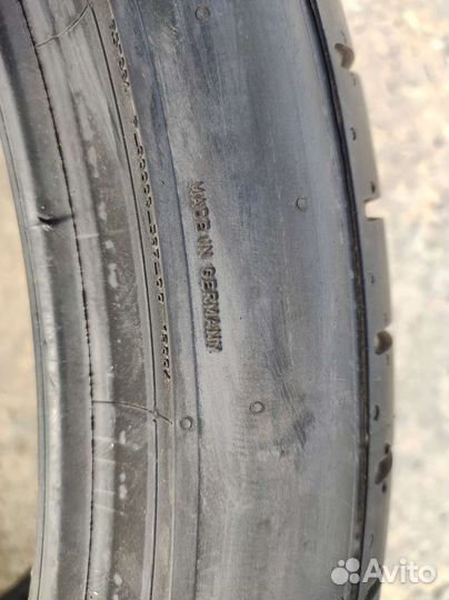 Pirelli P Zero PZ4 315/30 R21 105Y