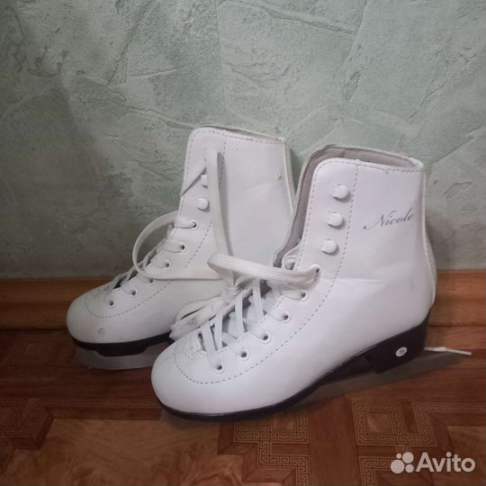 Коньки фигурные