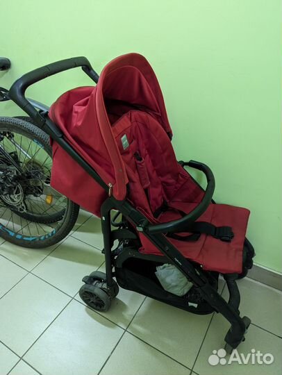 Коляска inglesina Zippy Light Vivid Red