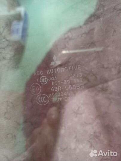 Стекло переднее правое на Mitsubishi Lancer 10