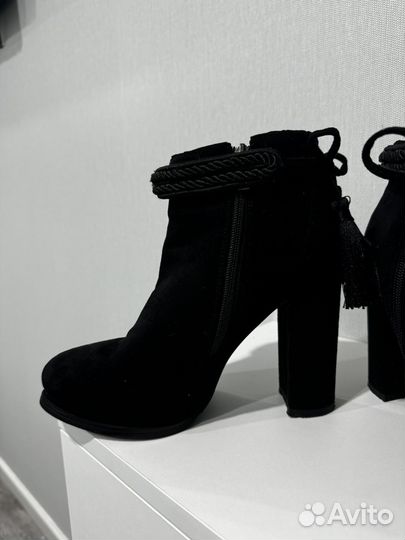 Ботильоны на каблуке 38(24,5см) бу