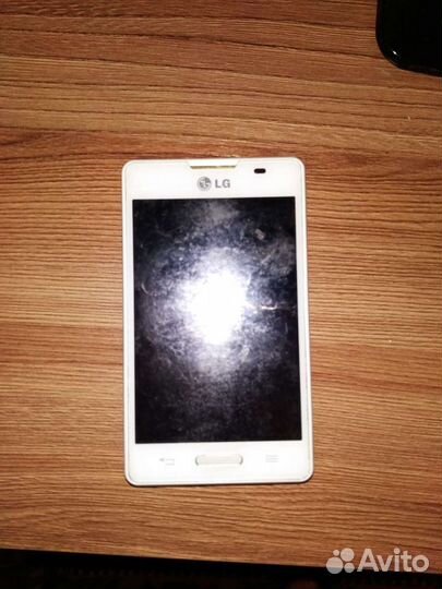 Смартфон LG Optimus L4 II E440
