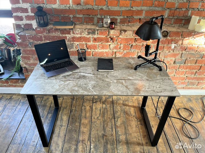 Письменный стол из керамогранита 600х1200х750