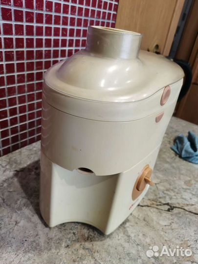 Соковыжималка Binatone