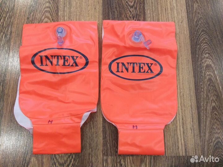 Нарукавники для плавания