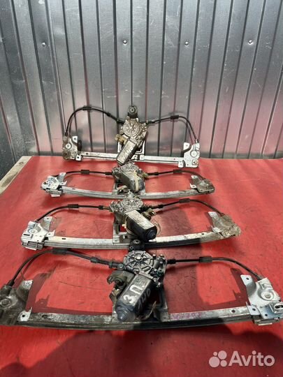 Стеклоподъемник передний задний Мерседес w140