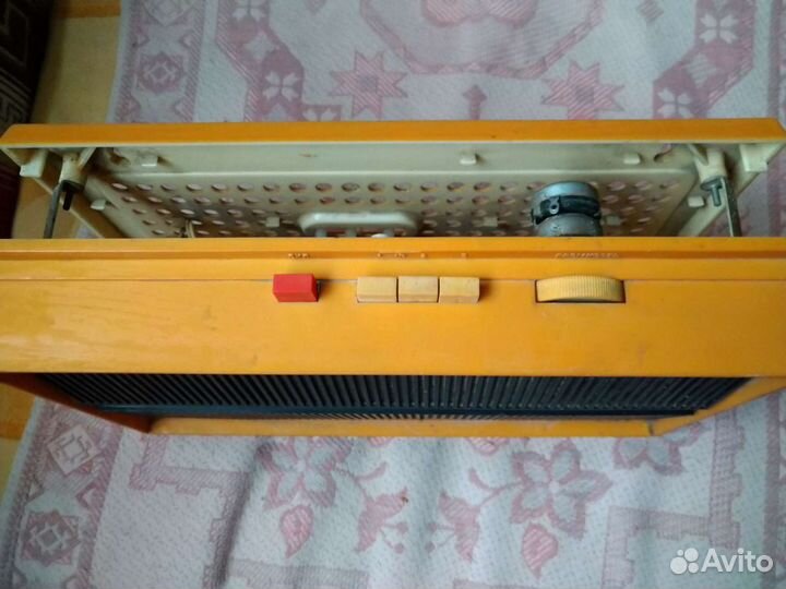 Радиоприемник СССР Маяк 202