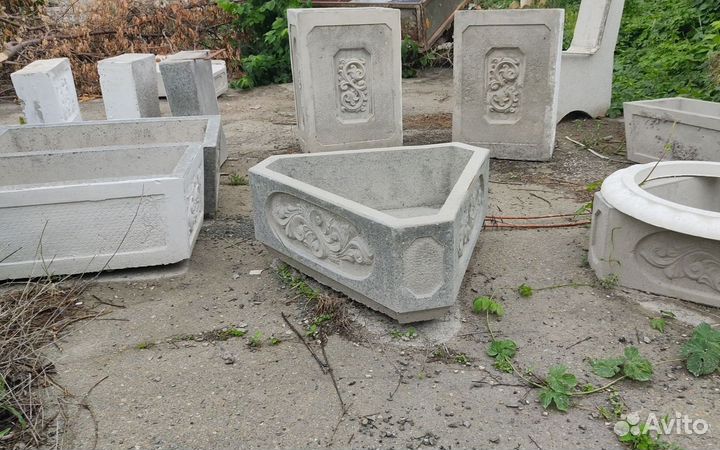 Вазон уличный