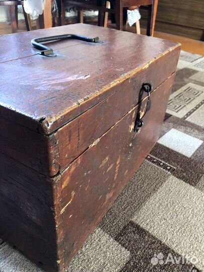 Сундук деревянный старинный