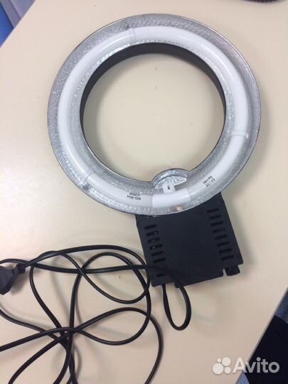 Лампа кольцевая Smartum