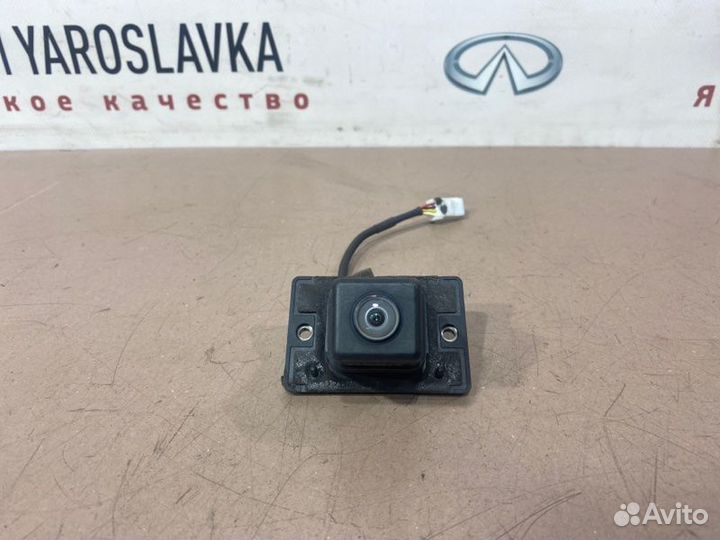 Камера задняя Infiniti Qx70 Fx37 Fx30D Ex37 Ex25