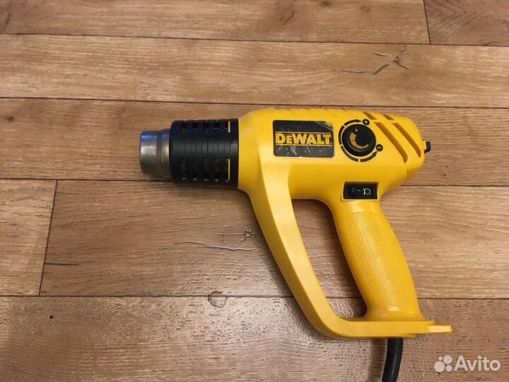 Фен строительный DeWalt