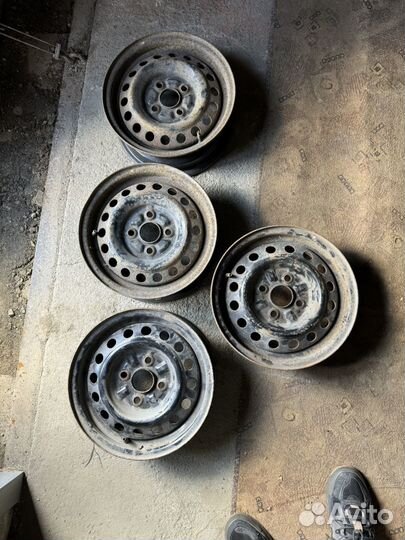 Колеса зимние шипованные r13, штампы черные r13