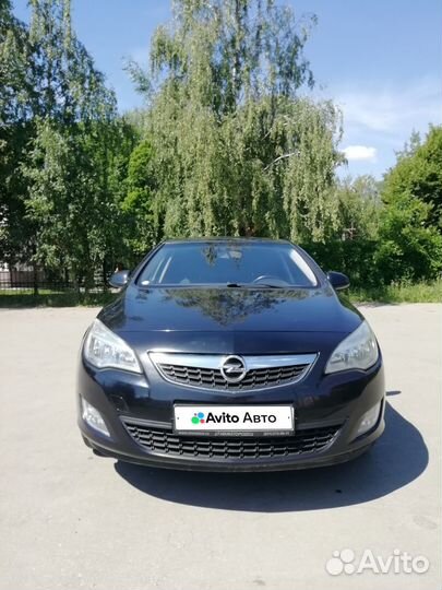 Opel Astra 1.6 AT, 2011, 110 000 км