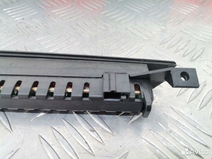 Стоп-сигнал seat Alhambra рест. 2004 5L0945097