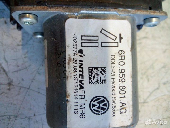Мотор стеклоподъемника передний левый Volkswagen
