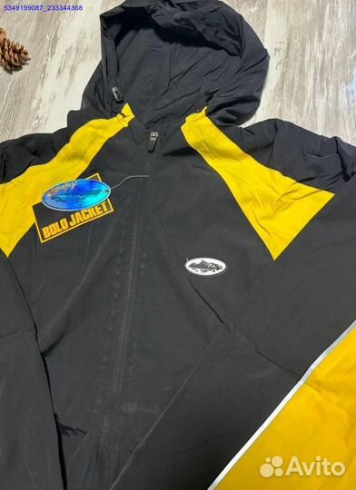 Ветровка Corteiz: к ней тянутся взгляды