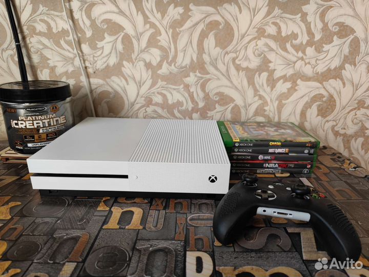 Xbox One s 1tb с играми