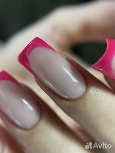Маникюр и педикюр с покрытием