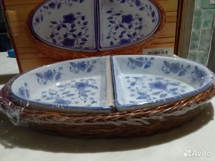 Новая менажница керамическая из 2х секций