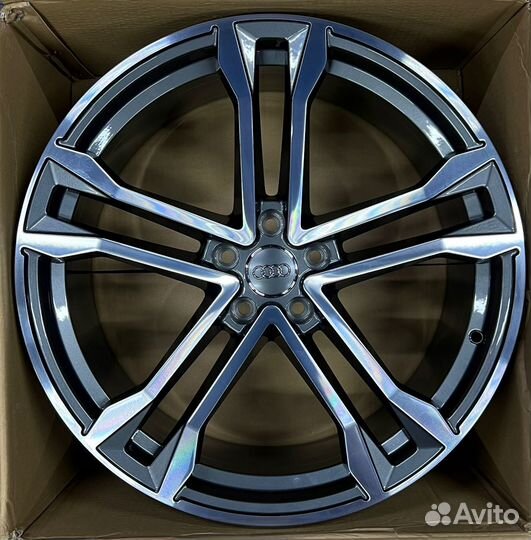 Диски на Audi Ауди Q7 R22