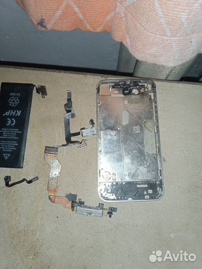 iPhone 4, 8 ГБ