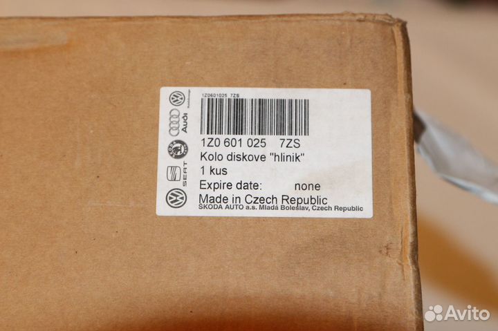 Новый оригинальный диск Skoda, 15