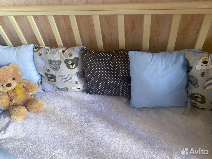 Бортики в кроватку