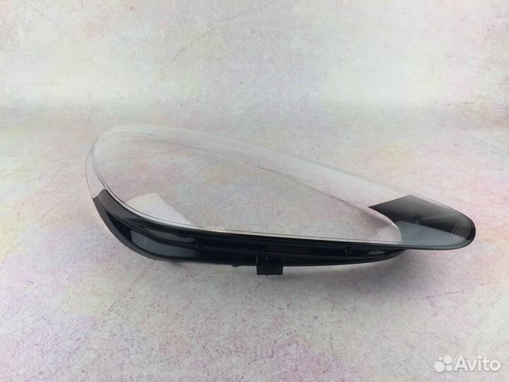 Стекло передней правой фары Cayenne 2 958 рест