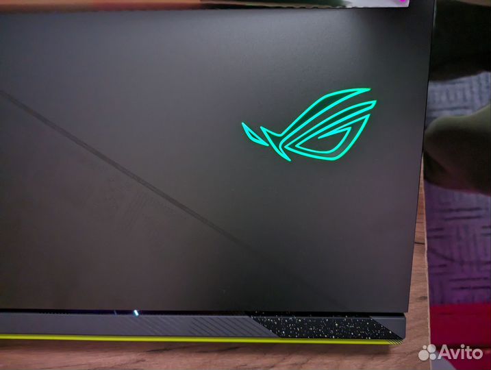 Asus ROG Strix G16 i5 13450HX/RTX4060
