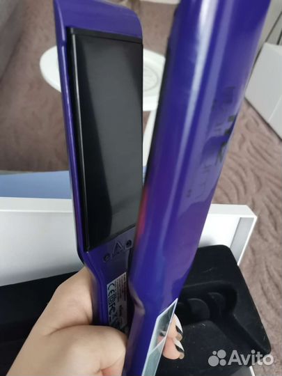 Выпрямитель для волос новый