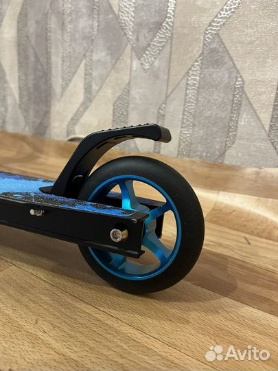 Трюковой самокат новый