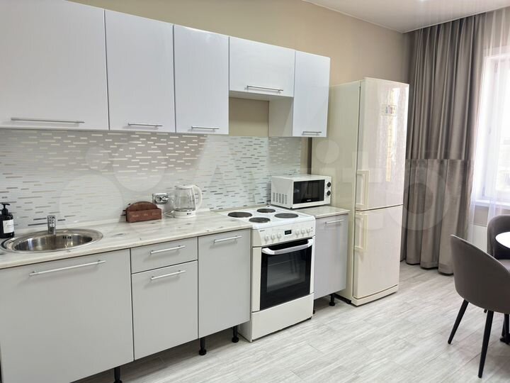 2-к. квартира, 44 м², 2/18 эт.