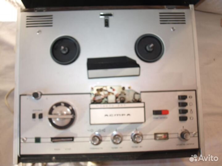 Катушечный магнитофон