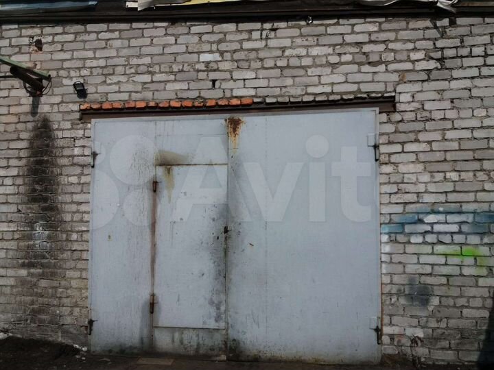 Гараж, > 30 м²