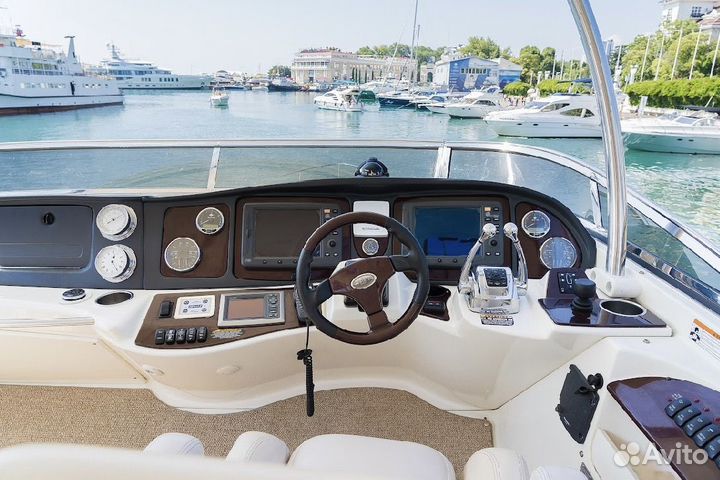 Моторная яхта Meridian 441